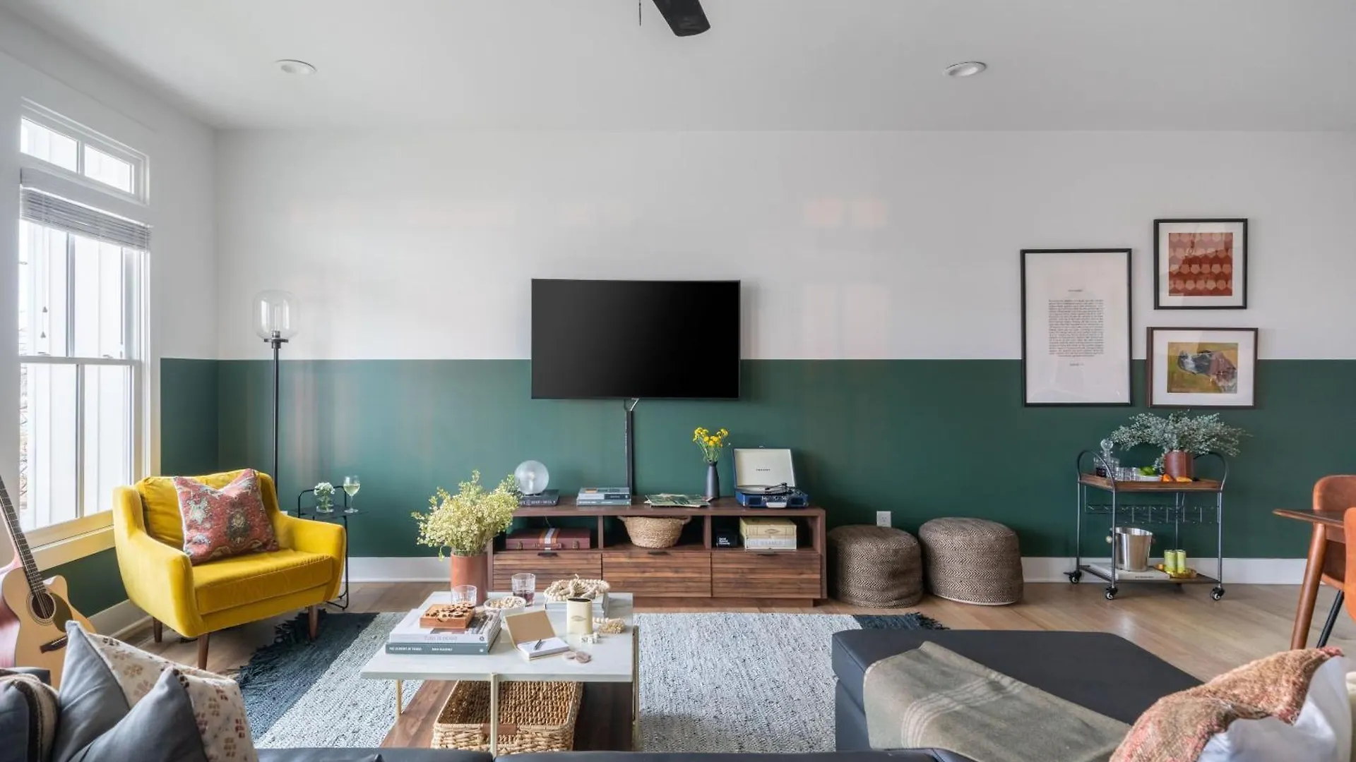 Apartamento Linda Emmylou Patsy By Avantstay 3 Unit Buyout W 11Br In Heart Of Nashville